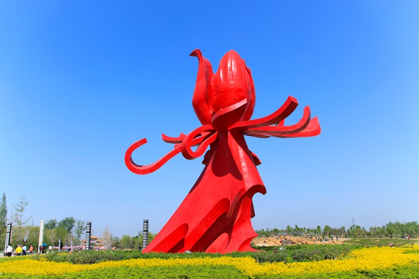  Heze explores peony culture and Yellow River narratives