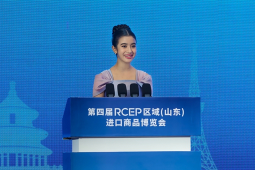 柬埔寨珍娜公主出席RCEP博览会开幕式_510-340.jpg